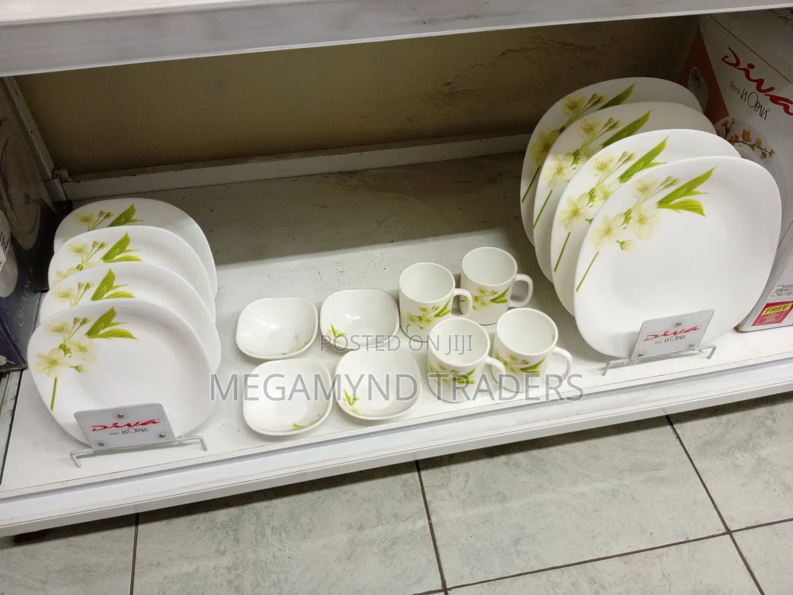 39pc Dinner Set/Diva Dinner Set