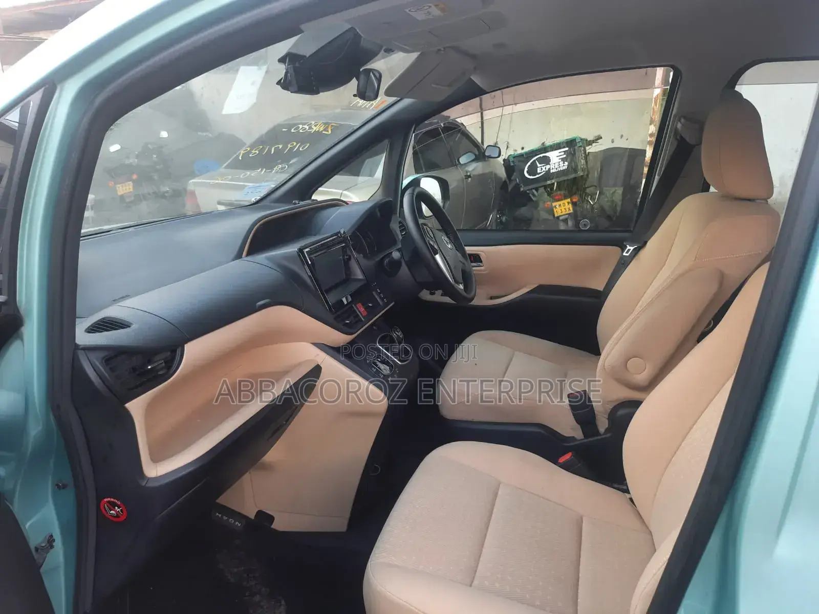 Toyota Noah 2.0 AWD (8 Seater) 2017 Teal