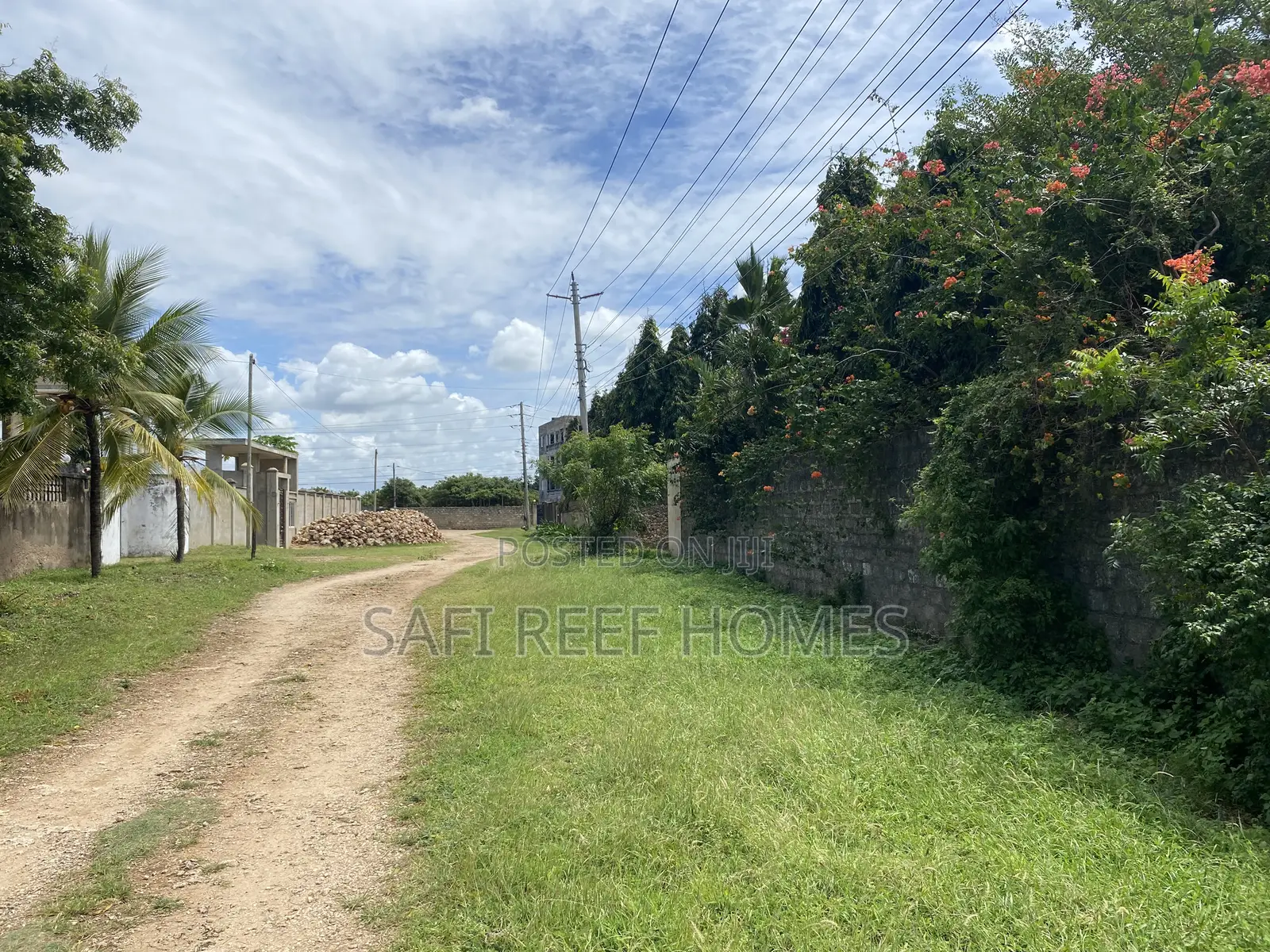 1/2 ( Half) Acre for Sale Shanzu Next to Flamingo