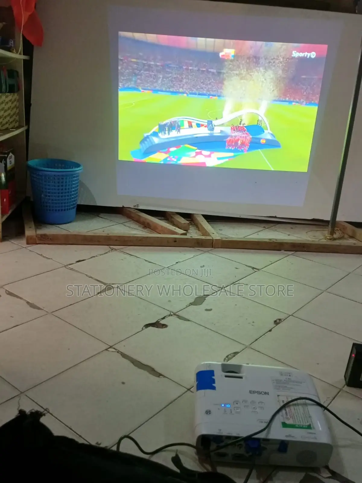 Projector for Hire in Kayole 3600 Lumens