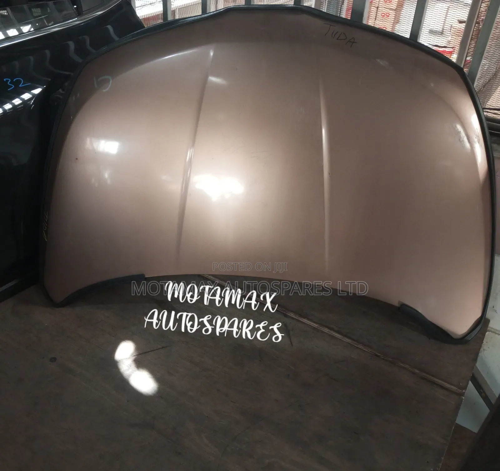 Nissan Tiida Bonnet Assy.