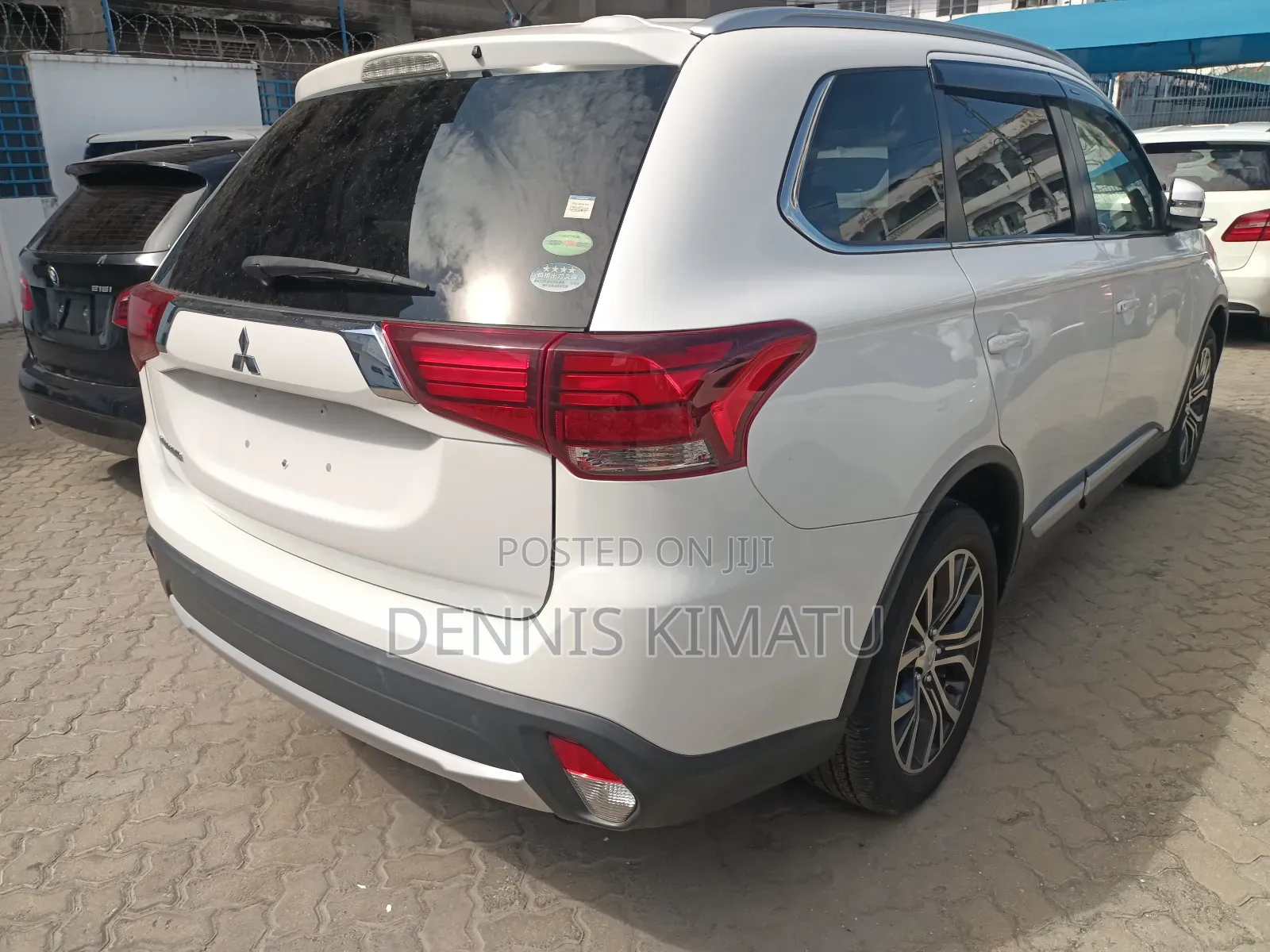 Mitsubishi Outlander 2017 White