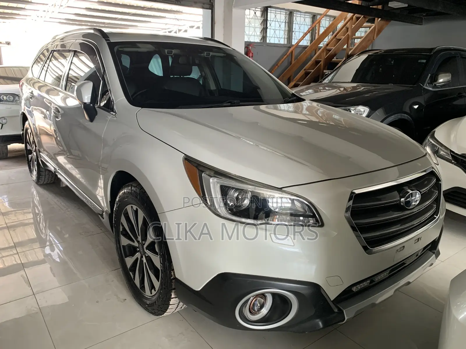 Subaru Outback 2.5i Limited AWD 2017 Pearl