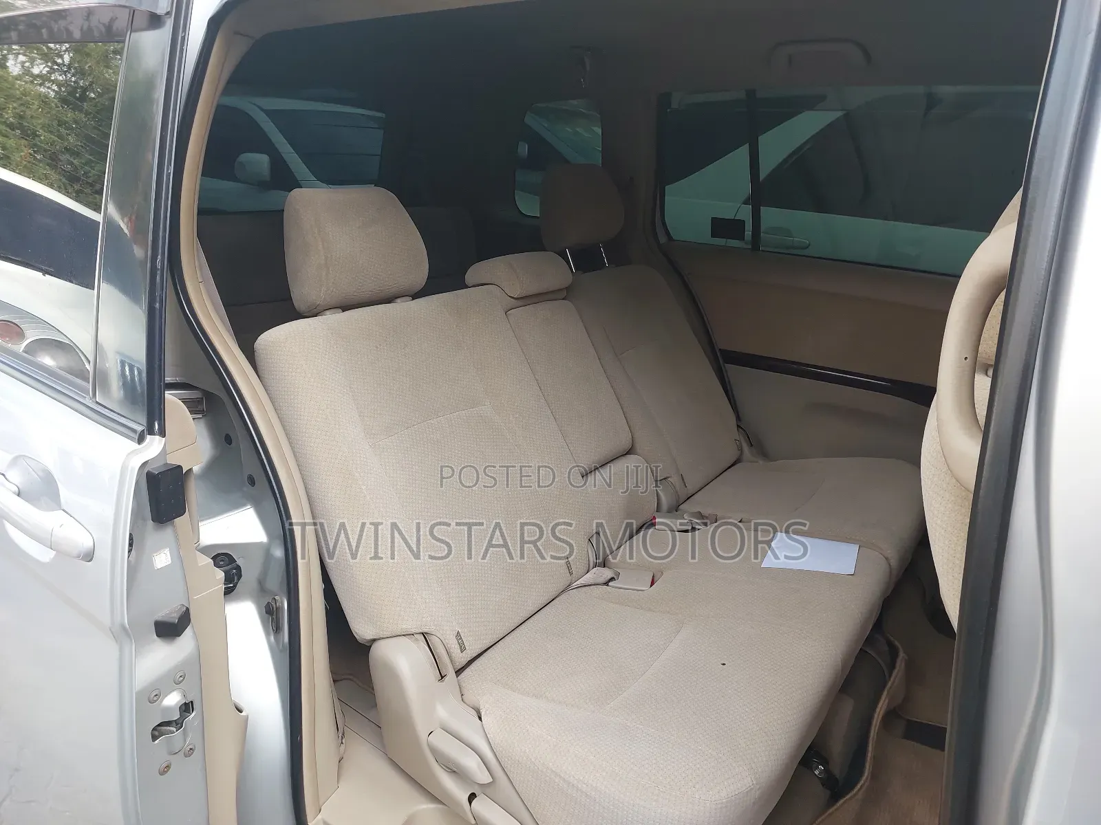 Toyota ISIS 1.8 G 2WD 2015 Blue