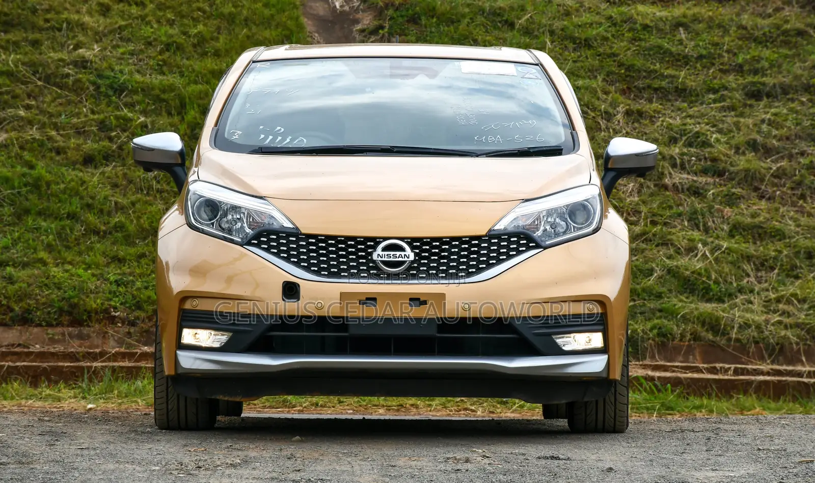 Nissan Note 2017 Gold