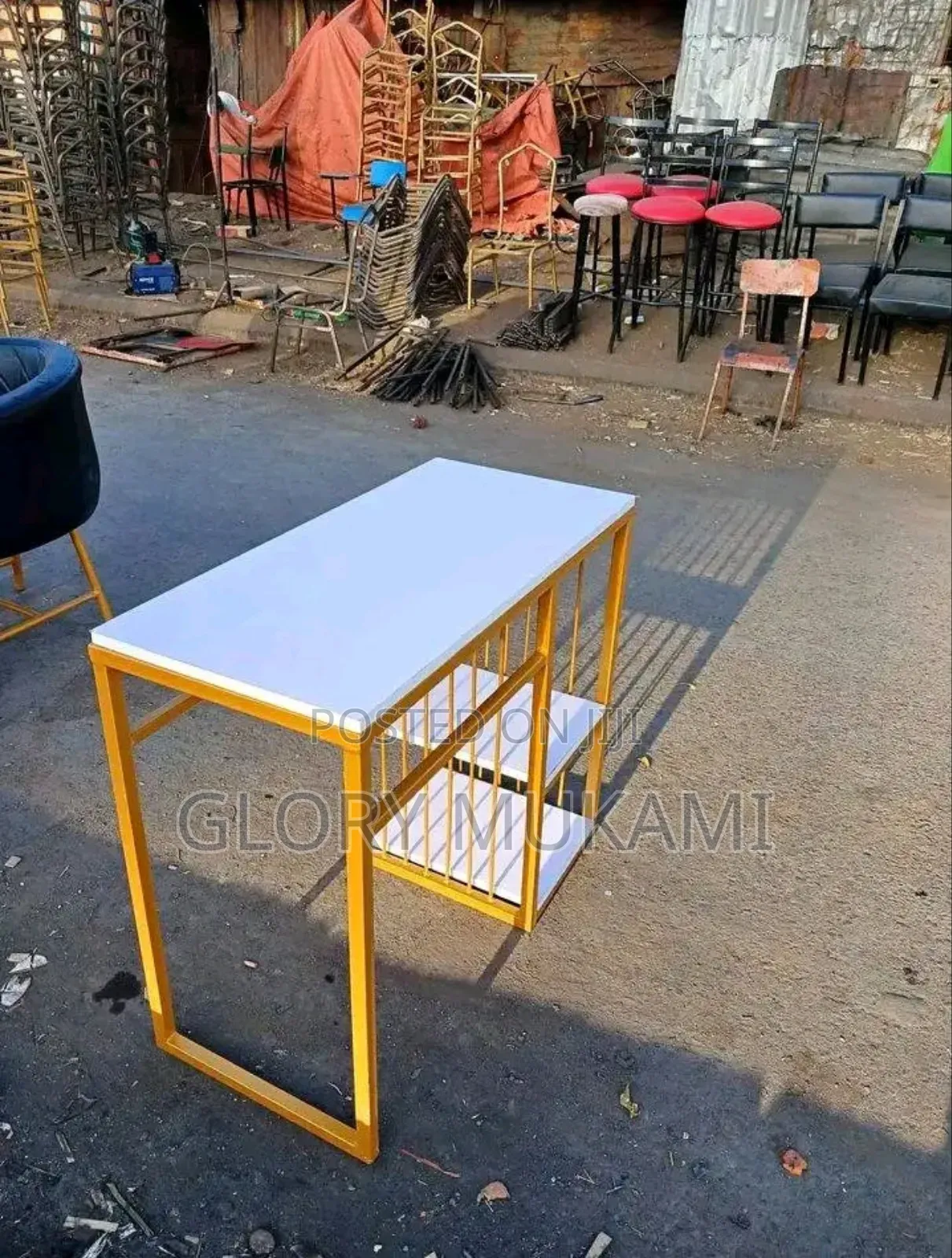 Quality Brand New Nails Table