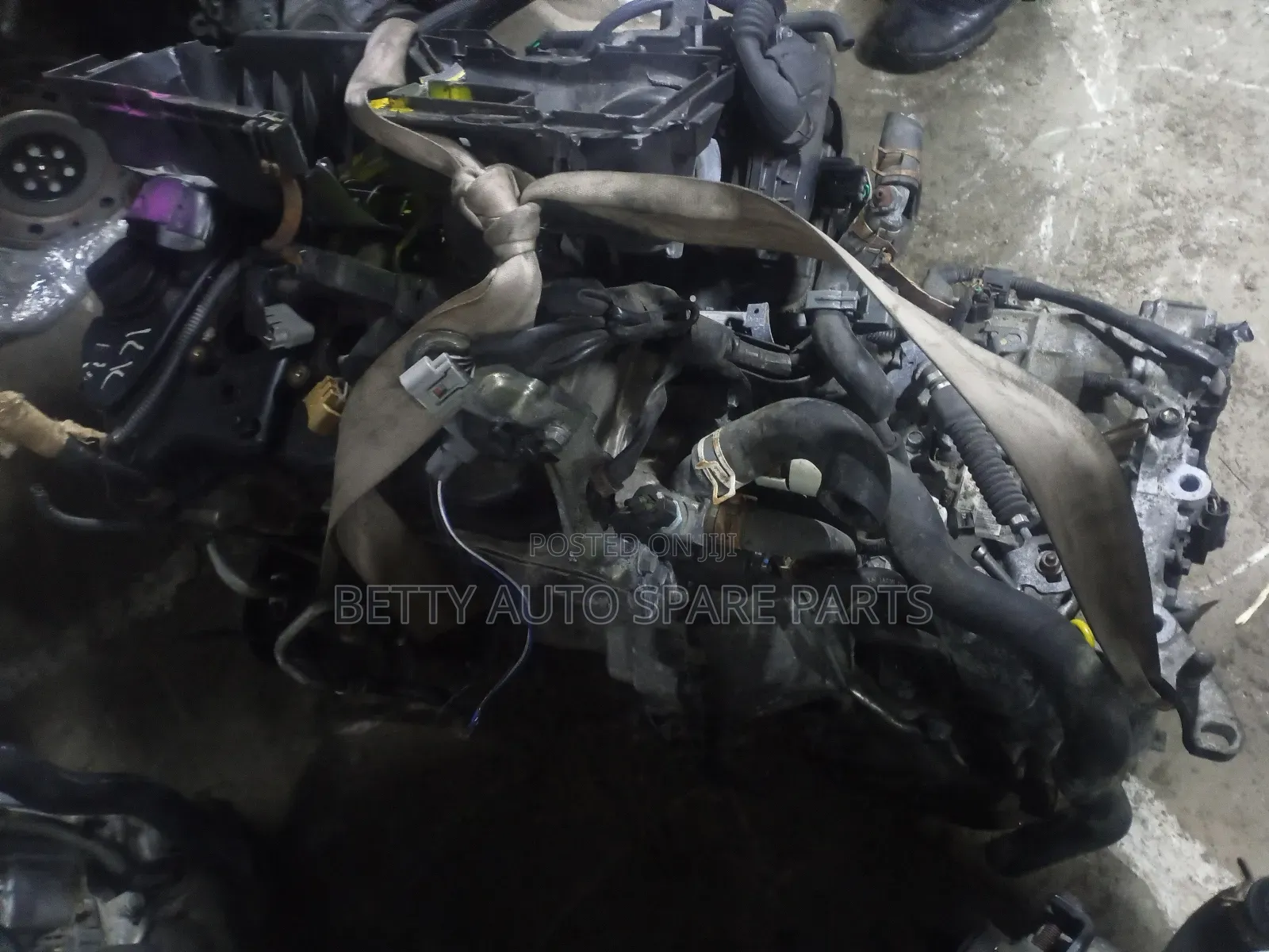 Daihatsu Mirra Complete Engine and Gearbox