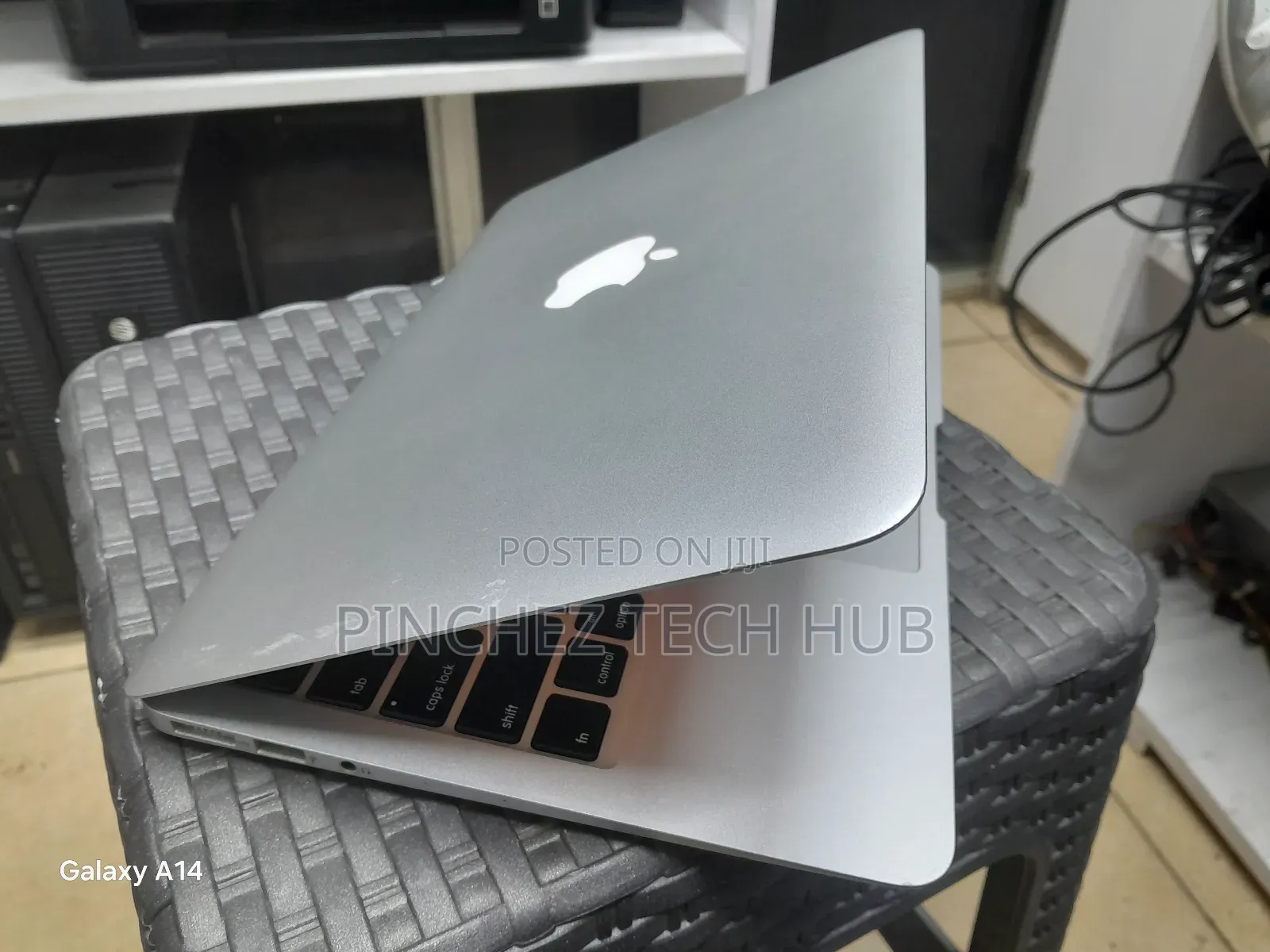 Laptop Apple MacBook Air 8GB Intel Core I5 SSD 128GB