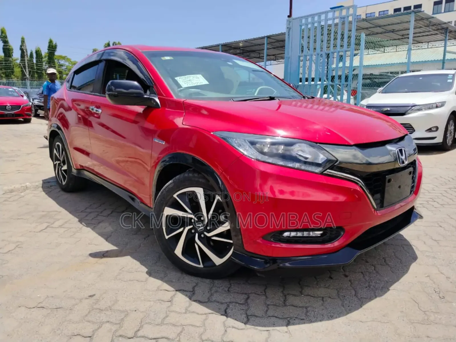 Honda Vezel 2017 Red