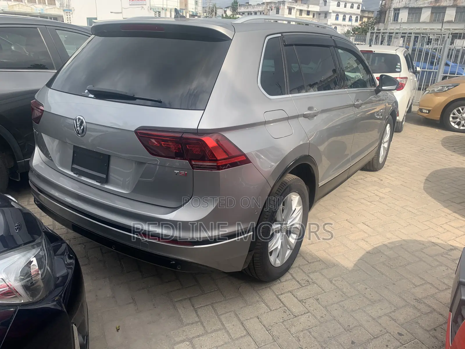Volkswagen Tiguan 2.0T Sport AWD 4MOTION 2017 Gray