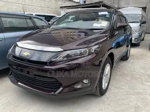 Toyota Harrier 2.0 2017 Brown