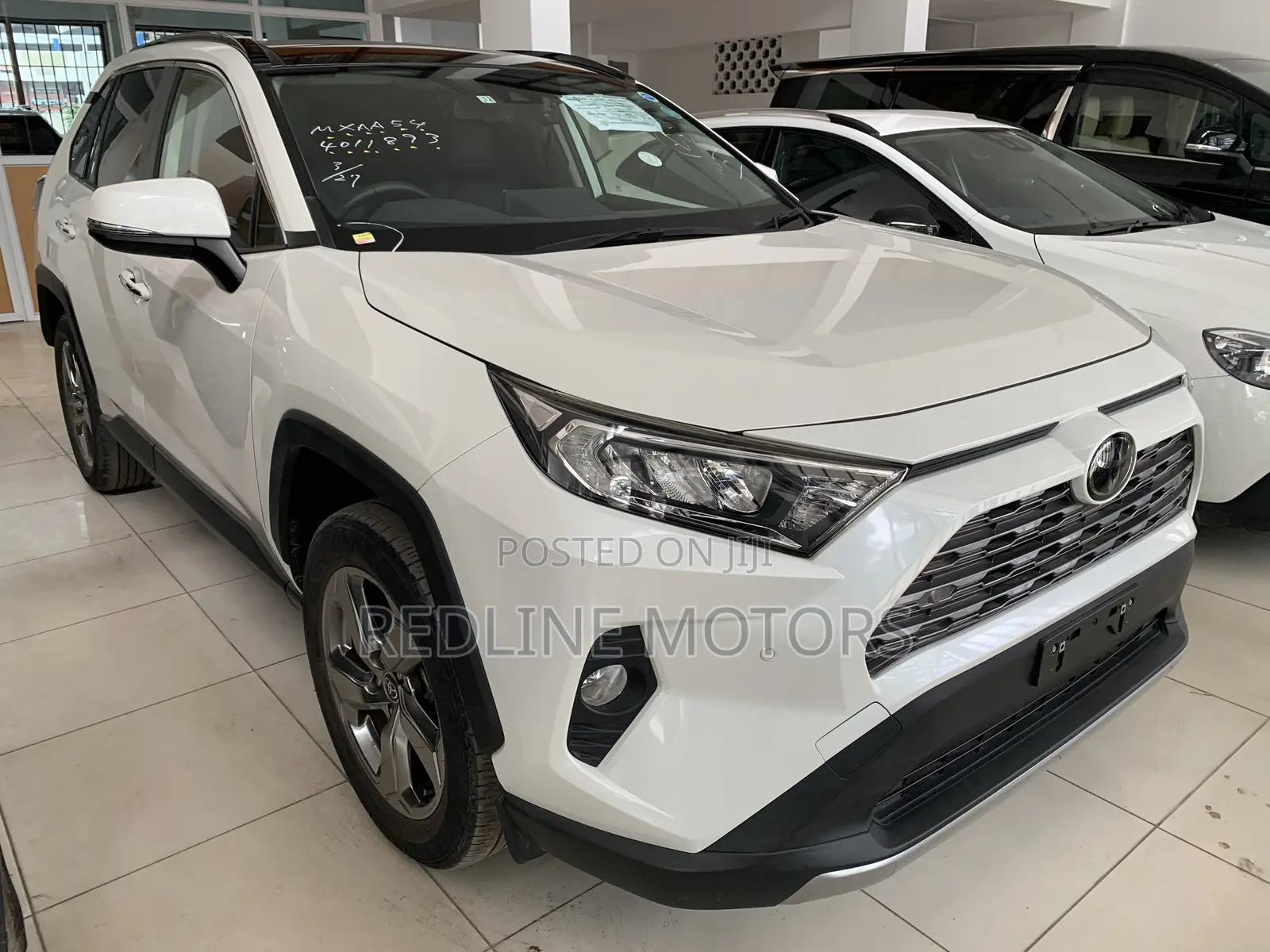 Toyota RAV4 Limited FWD 2019 Off white