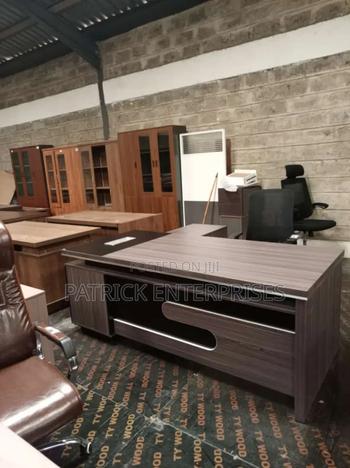 Executive Imported Office/Study Desk 1.8 MTRS