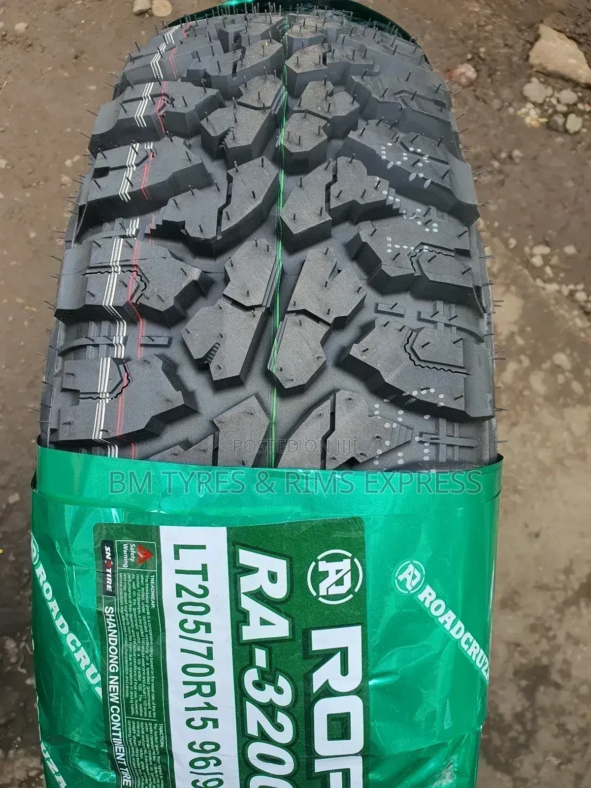 205 /70 R15 Roadcruza (Mt)