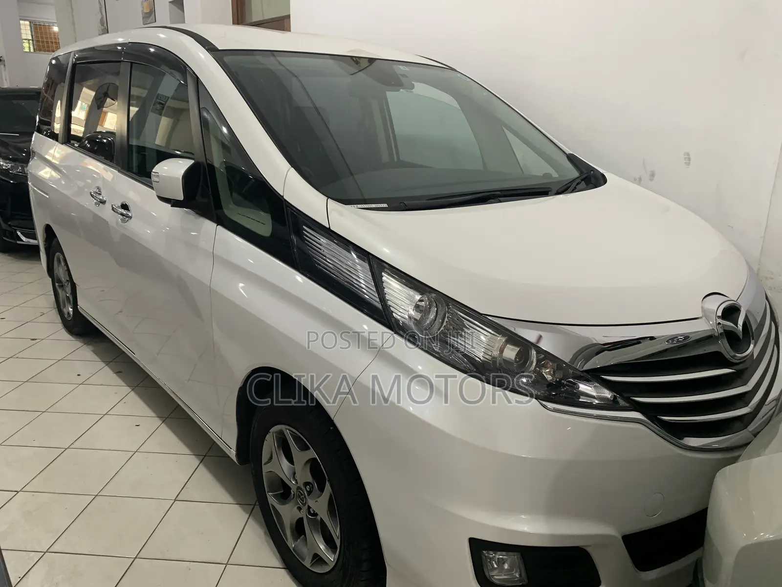 Mazda Biante 2017 Pearl