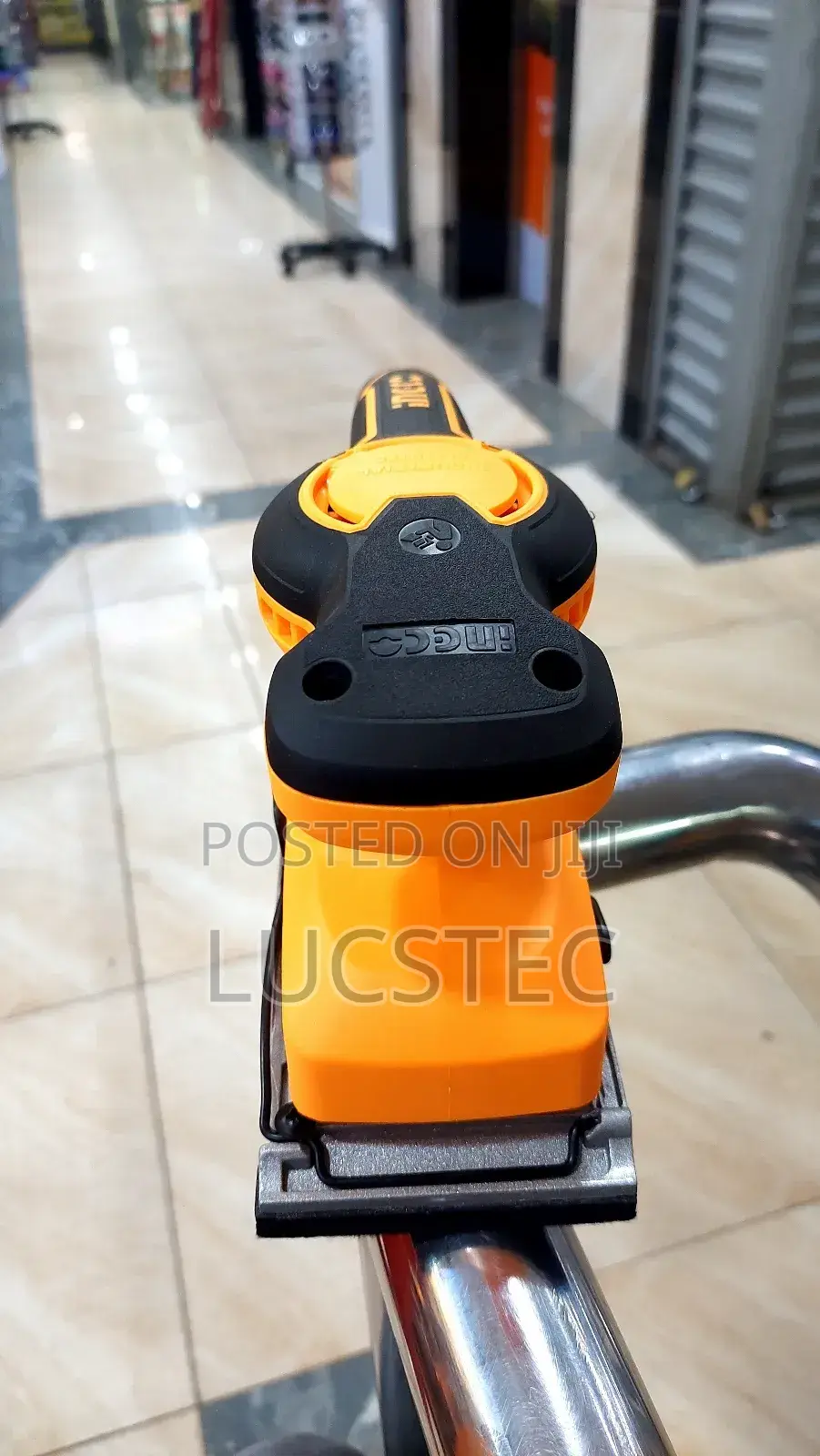 Ingco 320w Finishing Sander