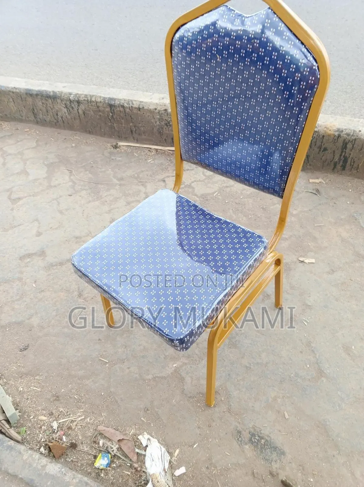 Quality Brand New Confrence Chairs