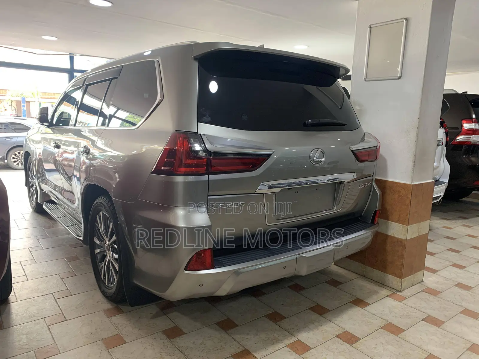 Lexus LX 570 AWD 2018 Silver