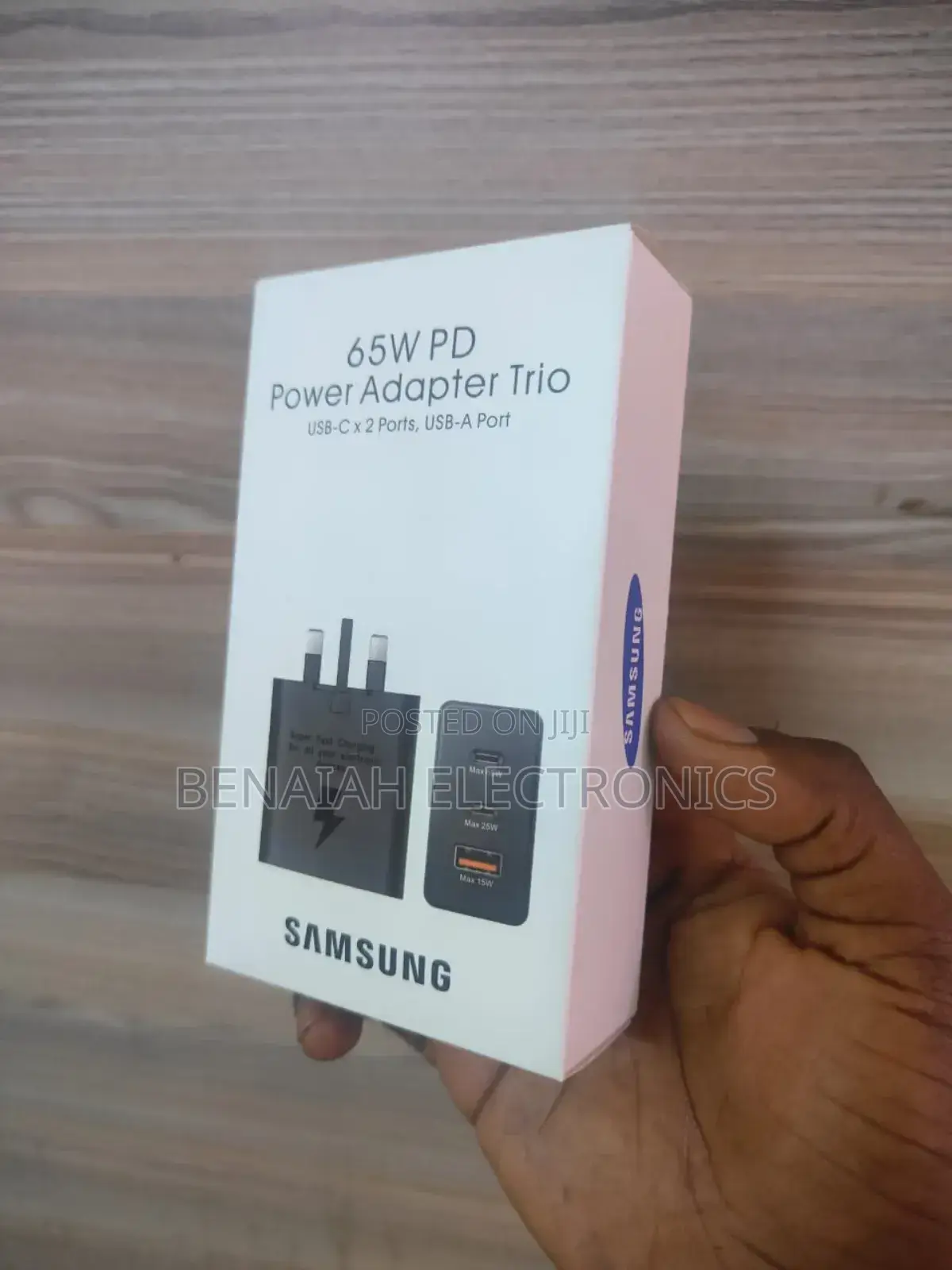 Samsung Charger.65 Watts Super Fast Charger