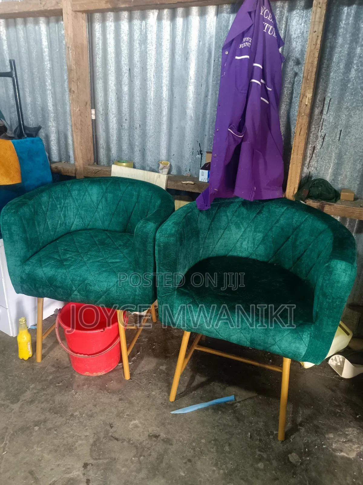 Styling Chair Green and Gold 
