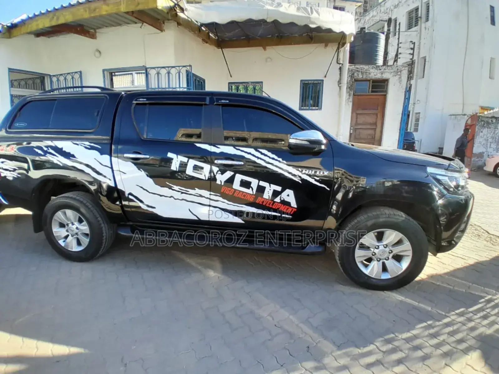 Toyota Hilux 2018 White