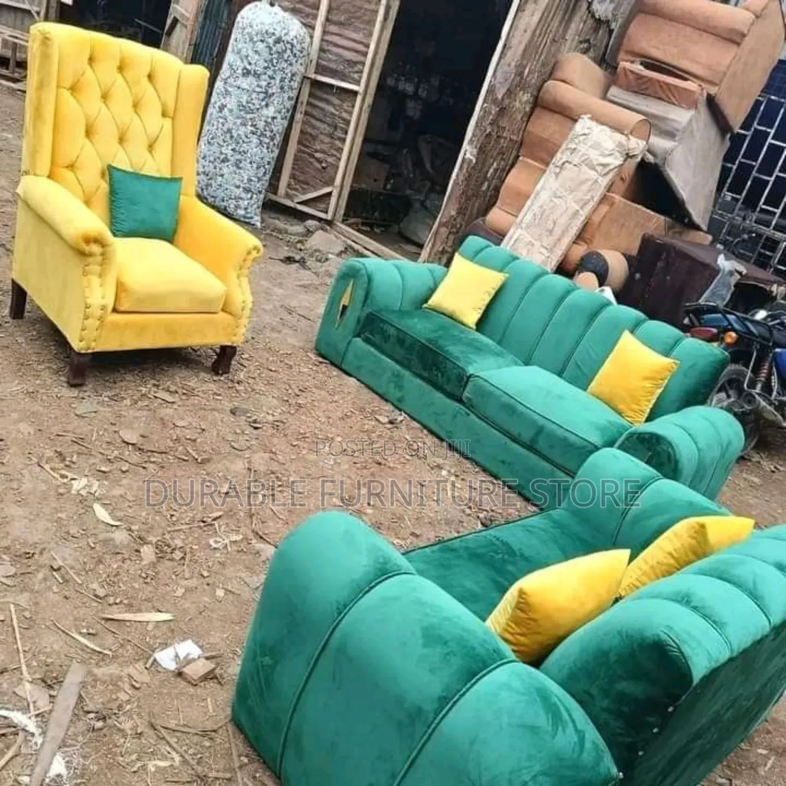 5 Seater Chester Sofa+1wing Chair