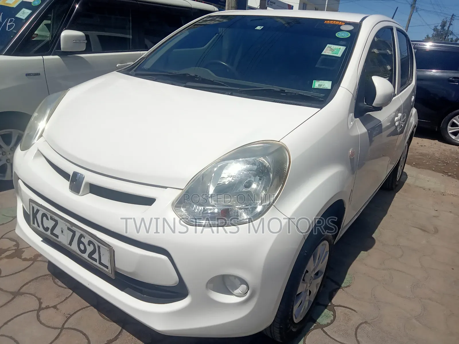 Toyota Passo 1.0 AWD 2013 White