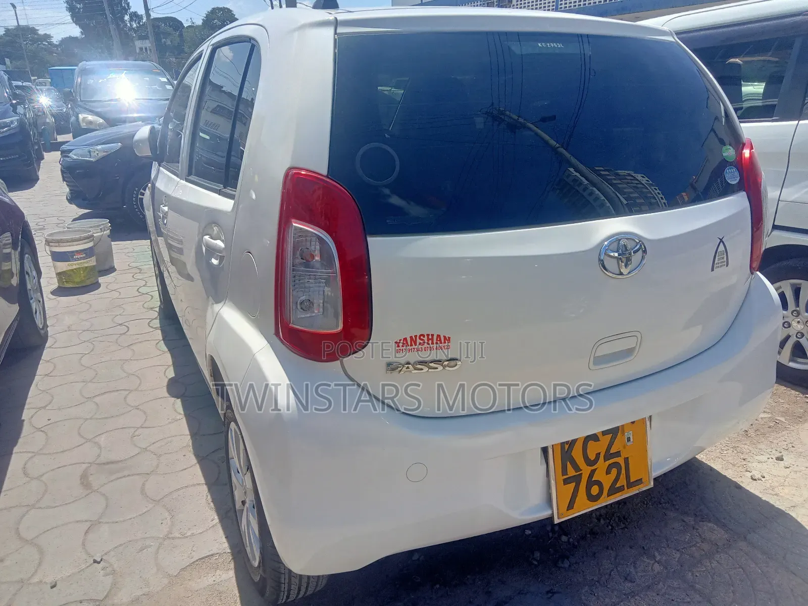 Toyota Passo 1.0 AWD 2013 White