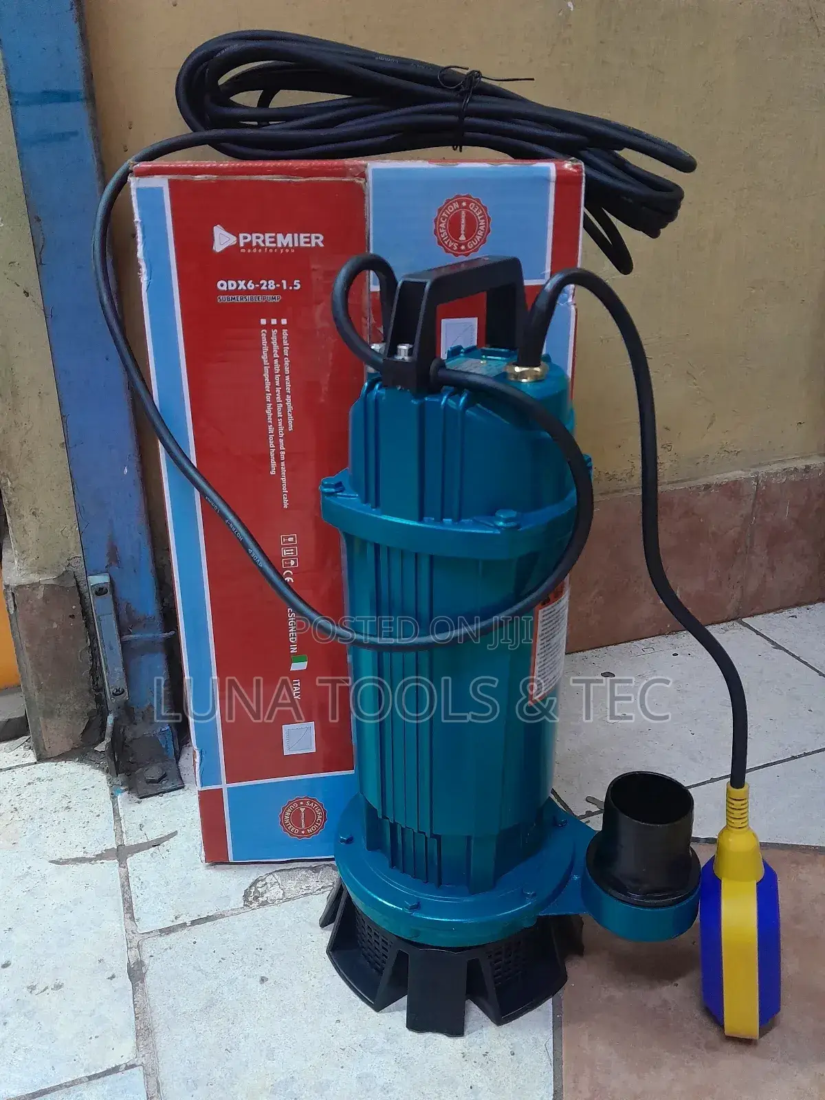 2hp Premier Sewage Submersible Pump, 220-240v,28M Head.