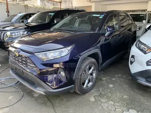 Toyota RAV4 Limited FWD 2019 Blue