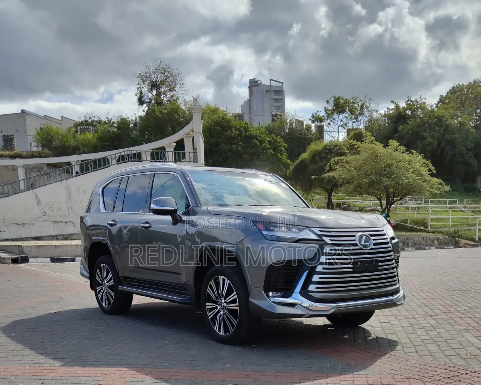 Lexus LX 2023 Gray