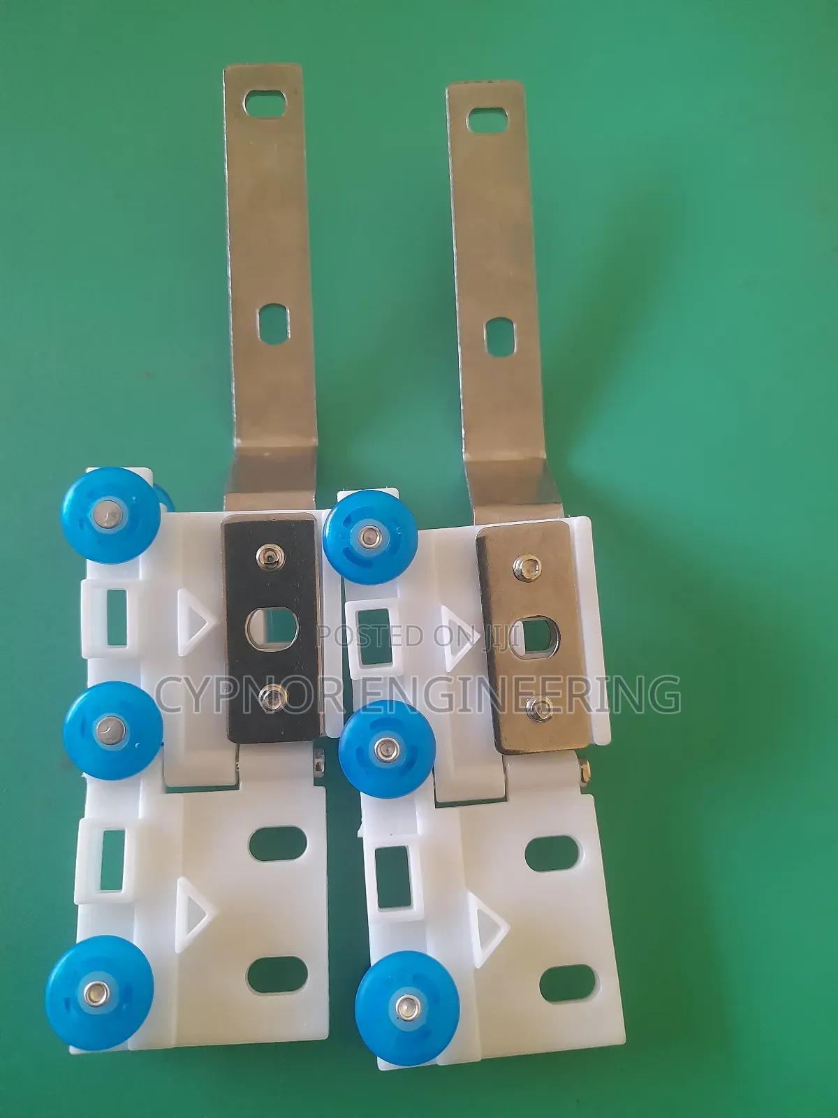Smart Home Chic Motorized Curtain Automation