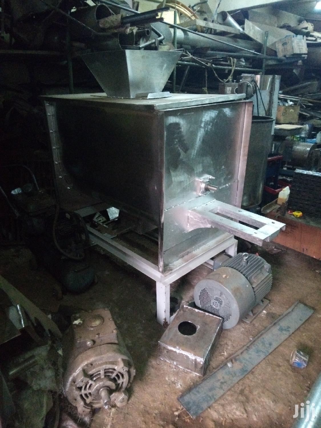 Powder Soap Making Machine (Ribbon Mixer)