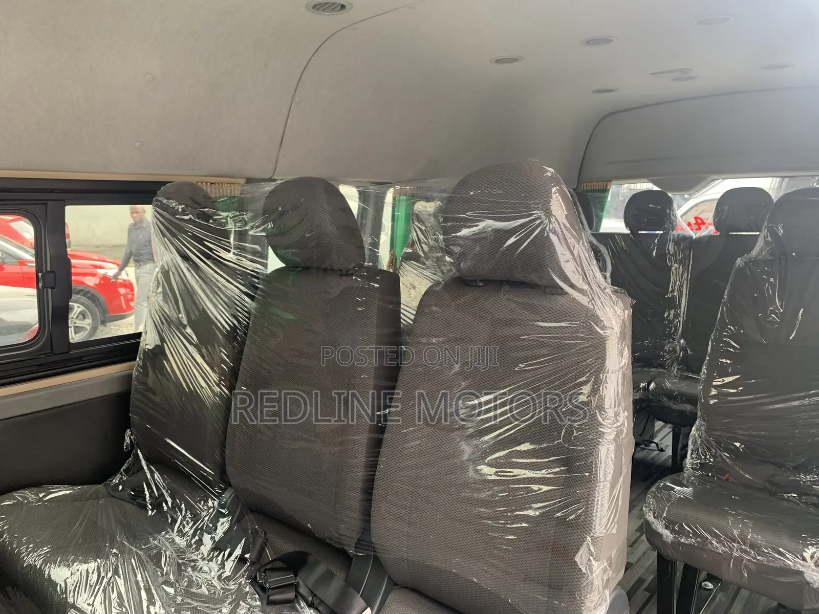 Toyota HiAce 2017 Silver