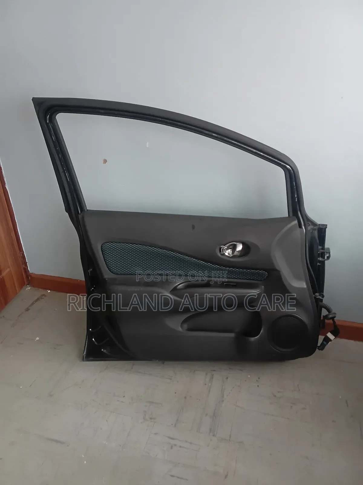 Door for Nissan Note E12 Front Left