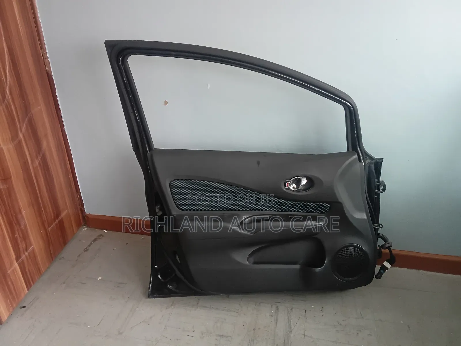 Door for Nissan Note E12 Front Left