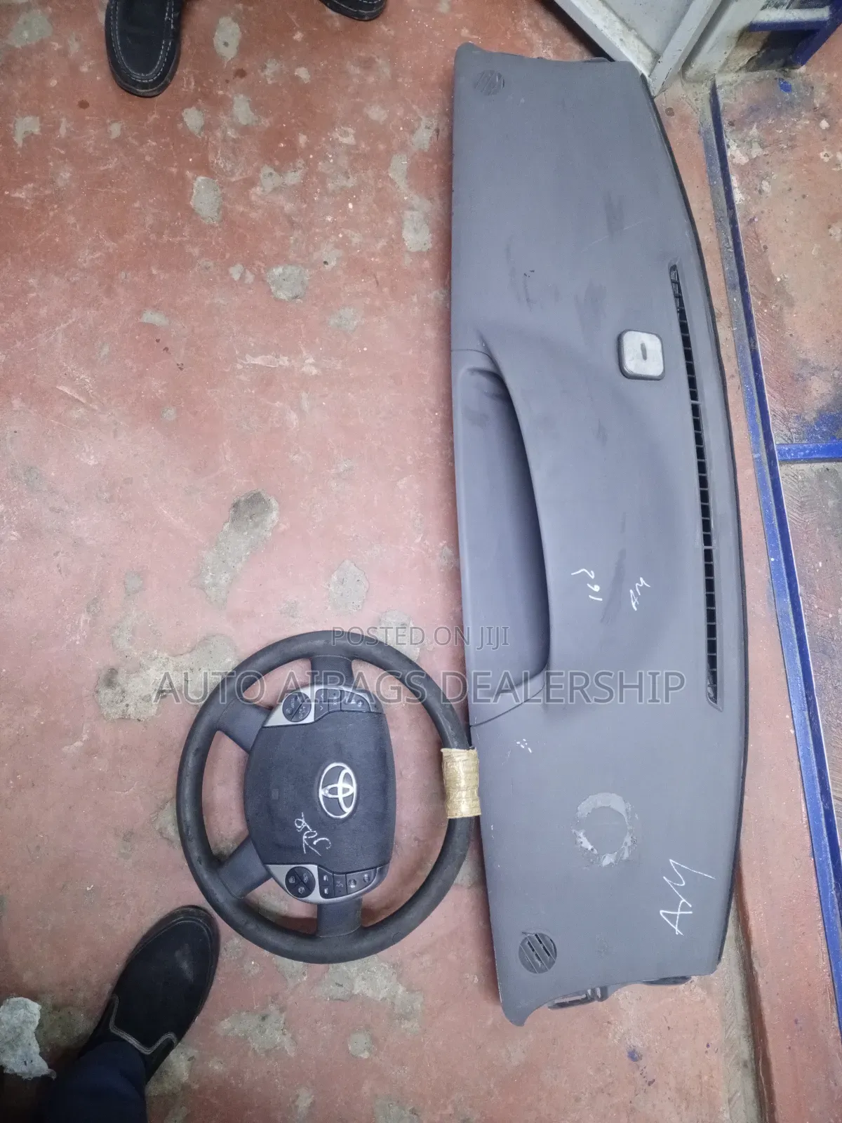 Toyota Raum Dashboard and Stearing.