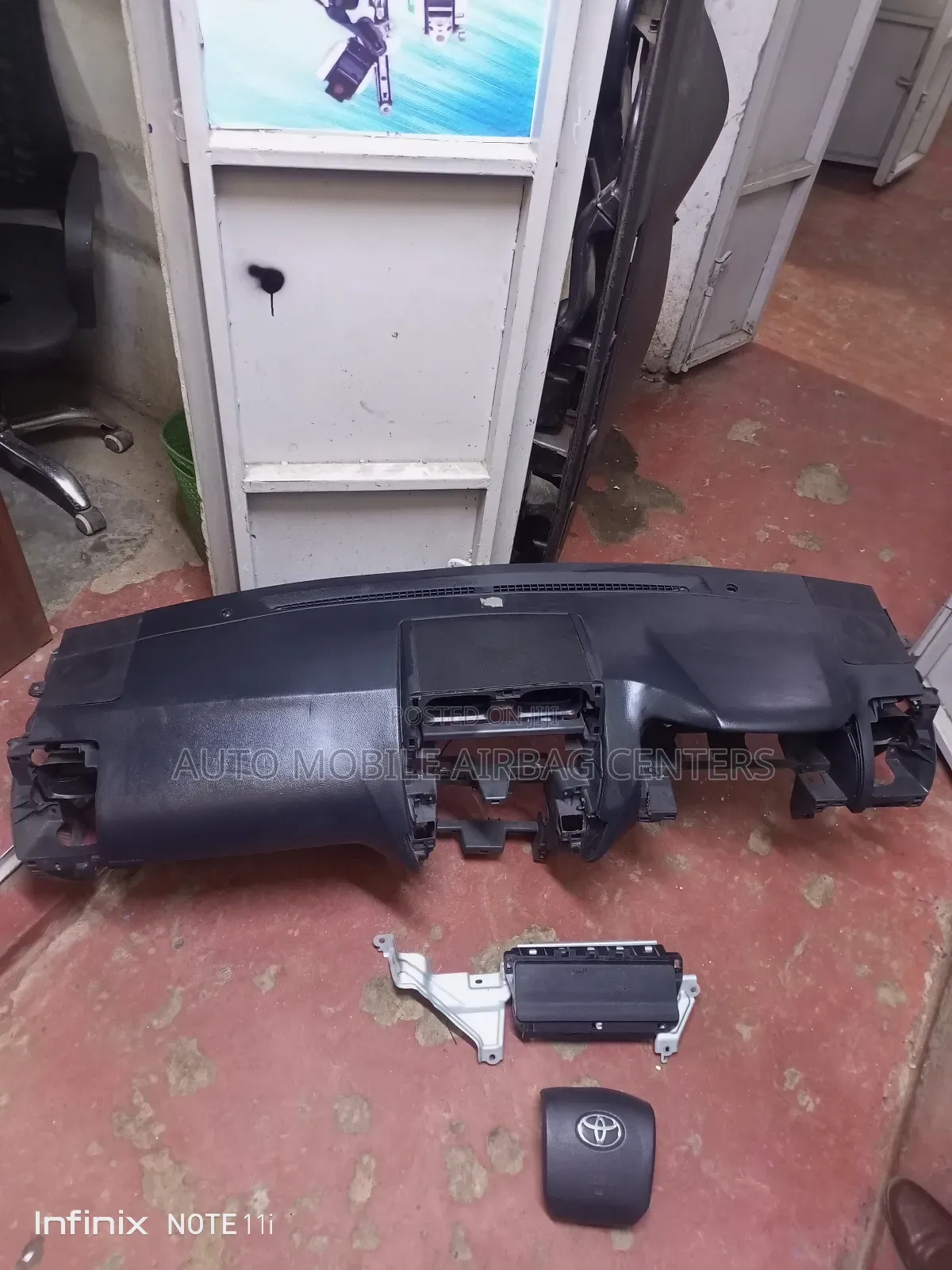 Prado J 150 Dashboard,Knee, and Steering Airbags