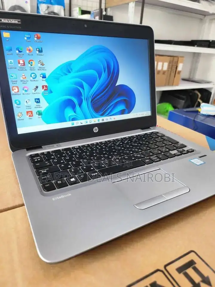 Laptop HP EliteBook 820 G3 8GB Intel Core I5 SSHD (Hybrid) 256GB