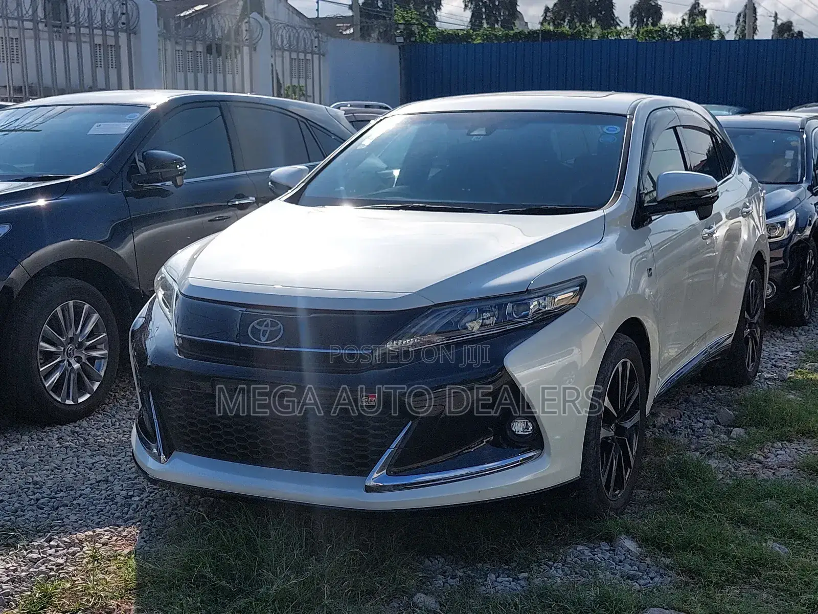 Toyota Harrier 2018 White