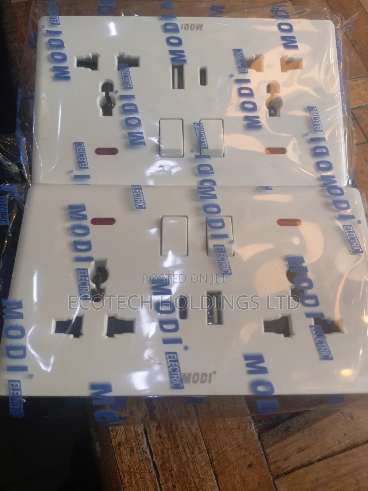 Twin Socket USB With Type C Port