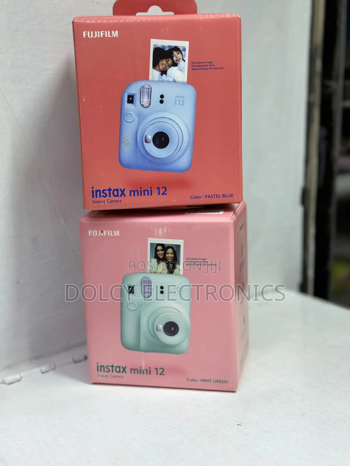 Fujifilm Instax Mini 12 Camera