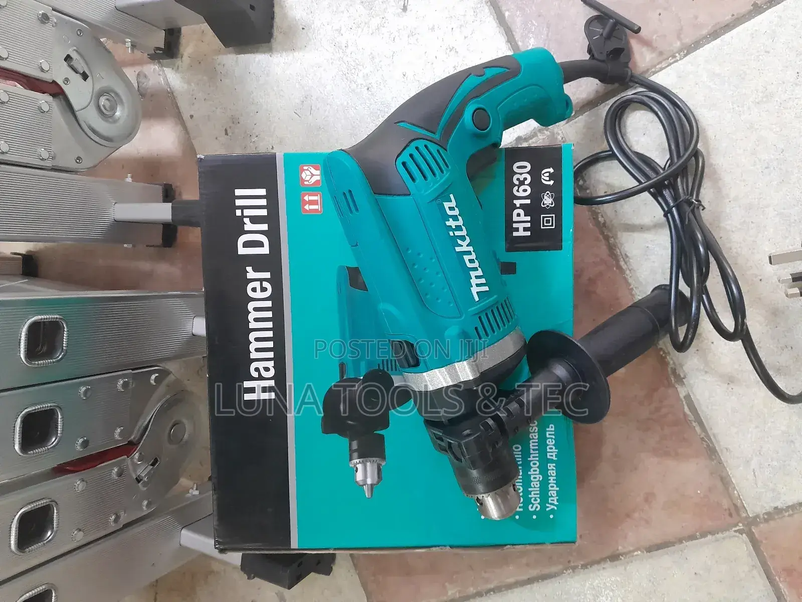 BRAND NEW,Makita Hammer Drill, 710W.