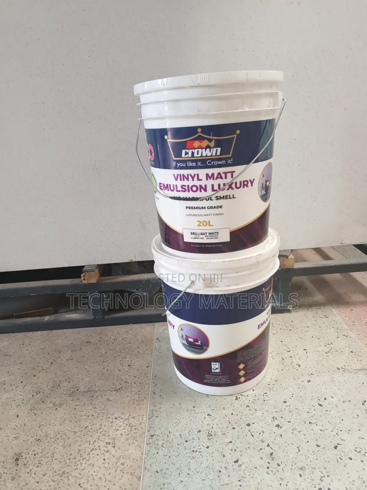Crown Vinyl Matt Luxury Emulsion