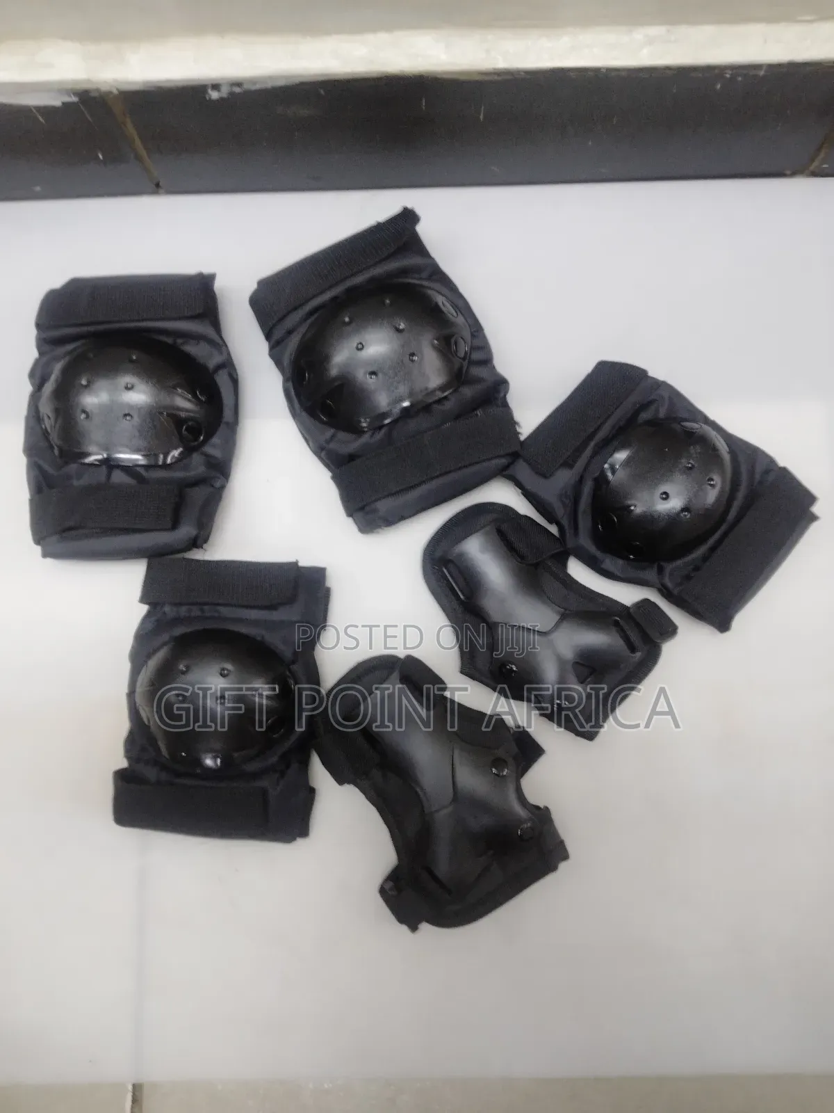 Professional Protective Gear (Guards) for Adults