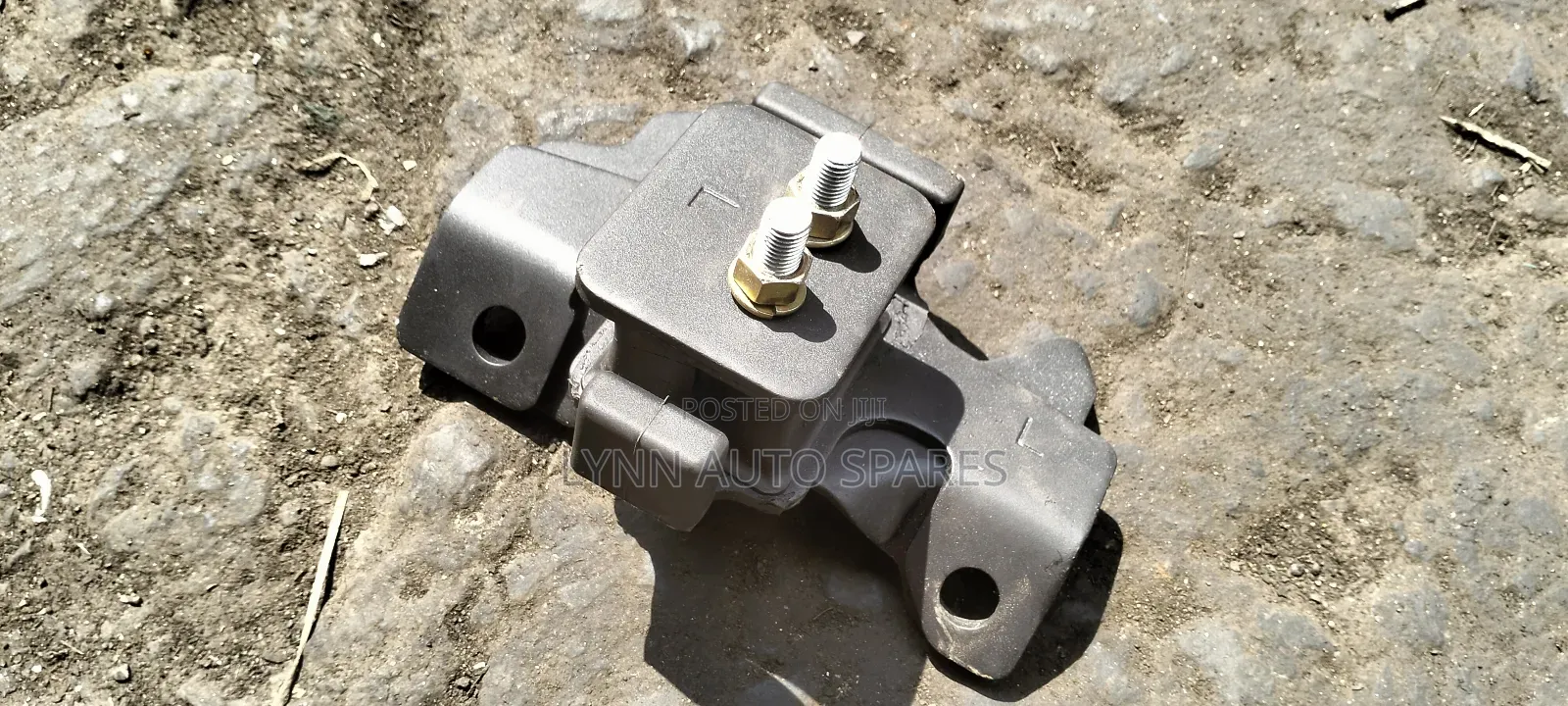 Isuzu DMAX Old Model Engine Mounting