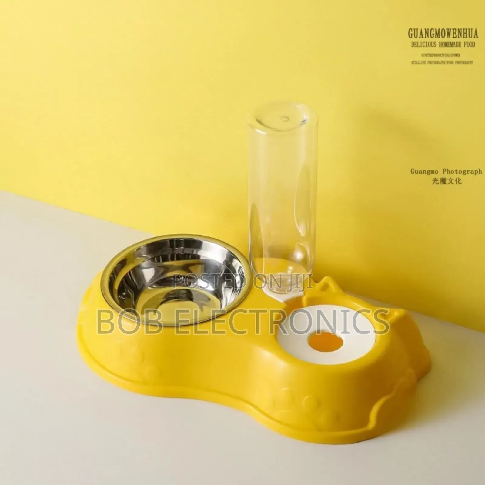 2 in 1 Pet Feeding Bowl With a Water Bottle