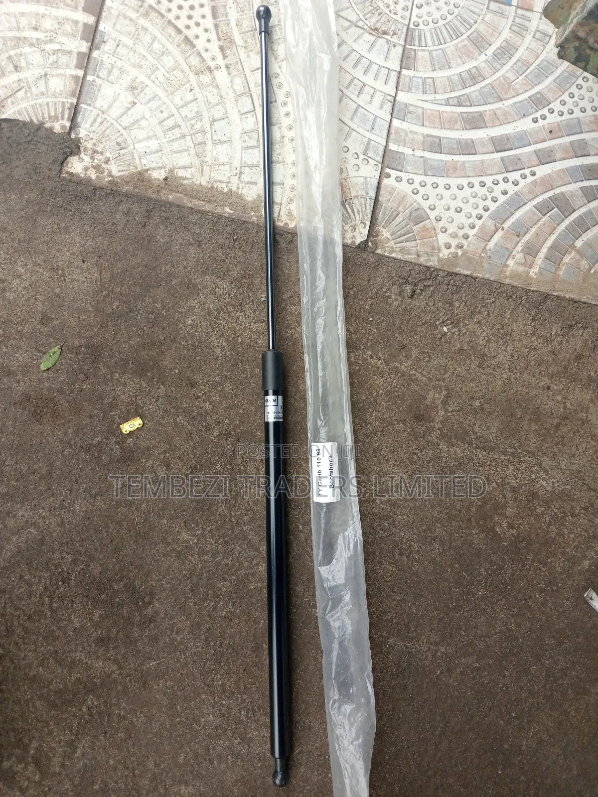 Boot Shock Toyota Carib