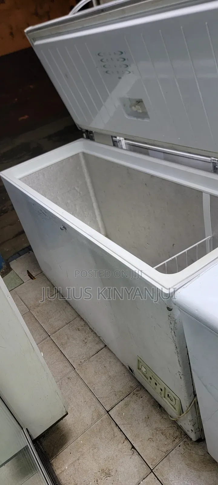 Ariston 500L Deep Freezer