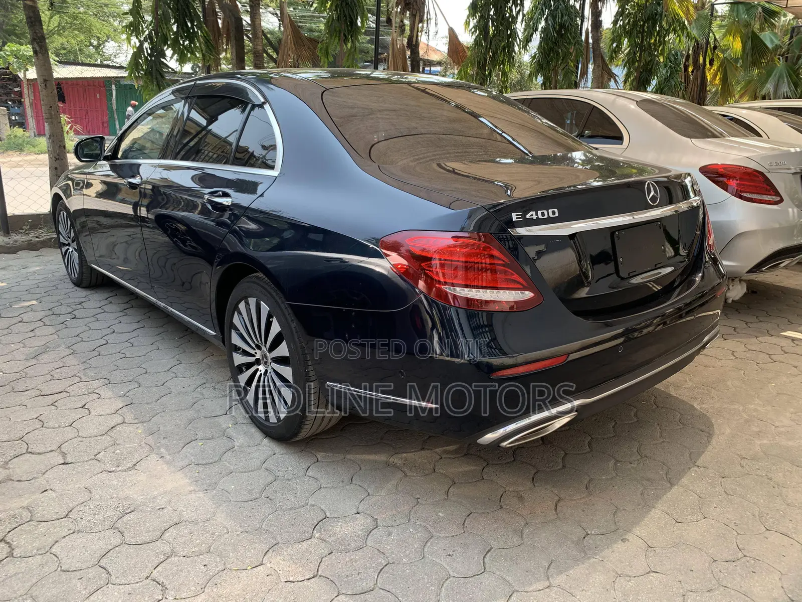 Mercedes-Benz E400 2017 Green